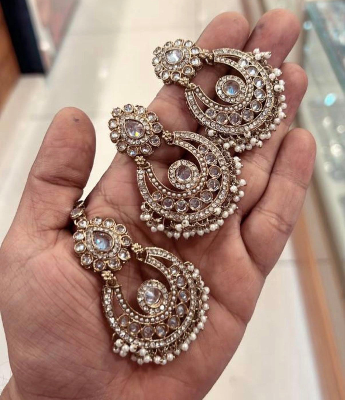Earrings tikka set