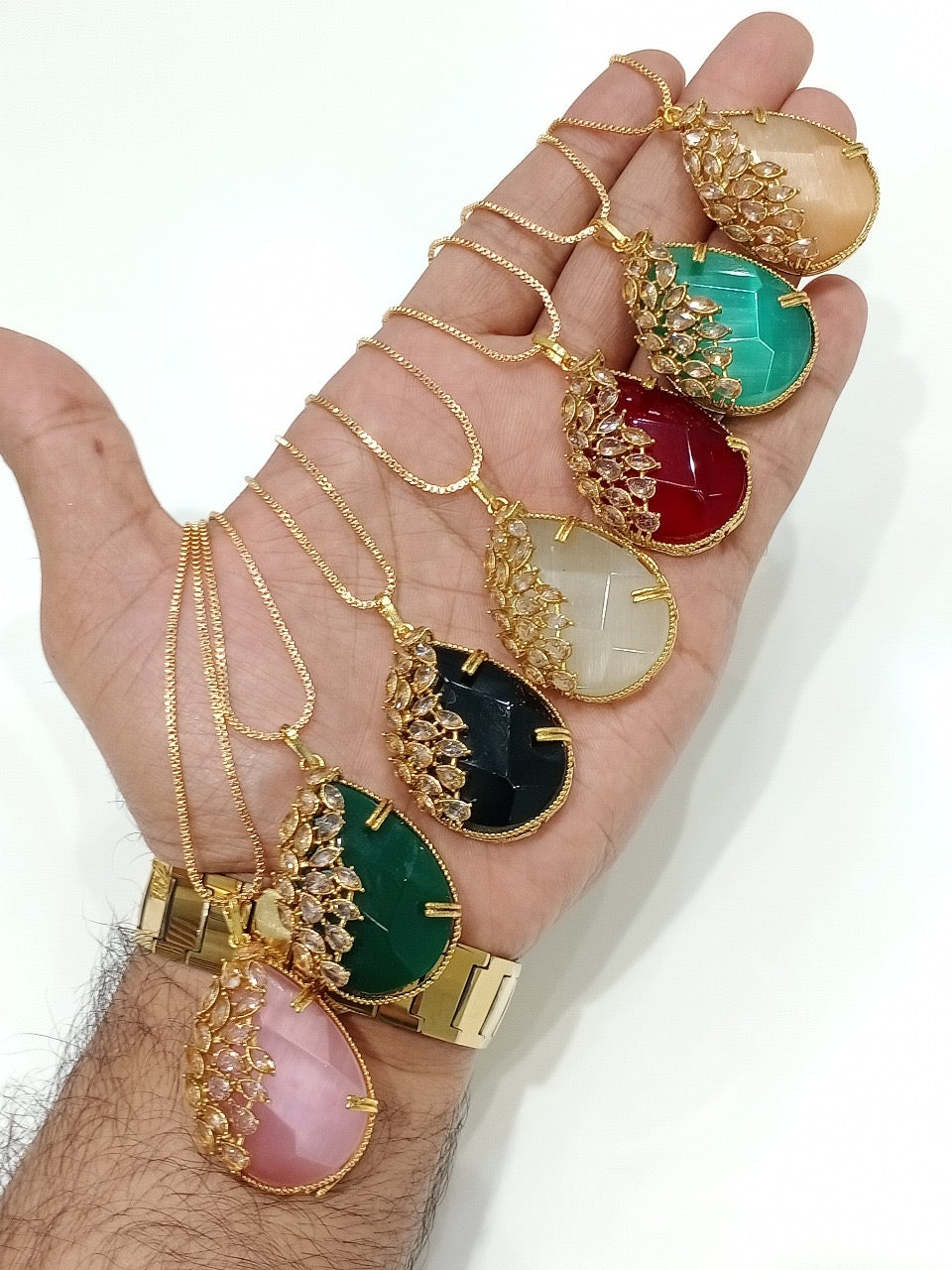 Pendant set