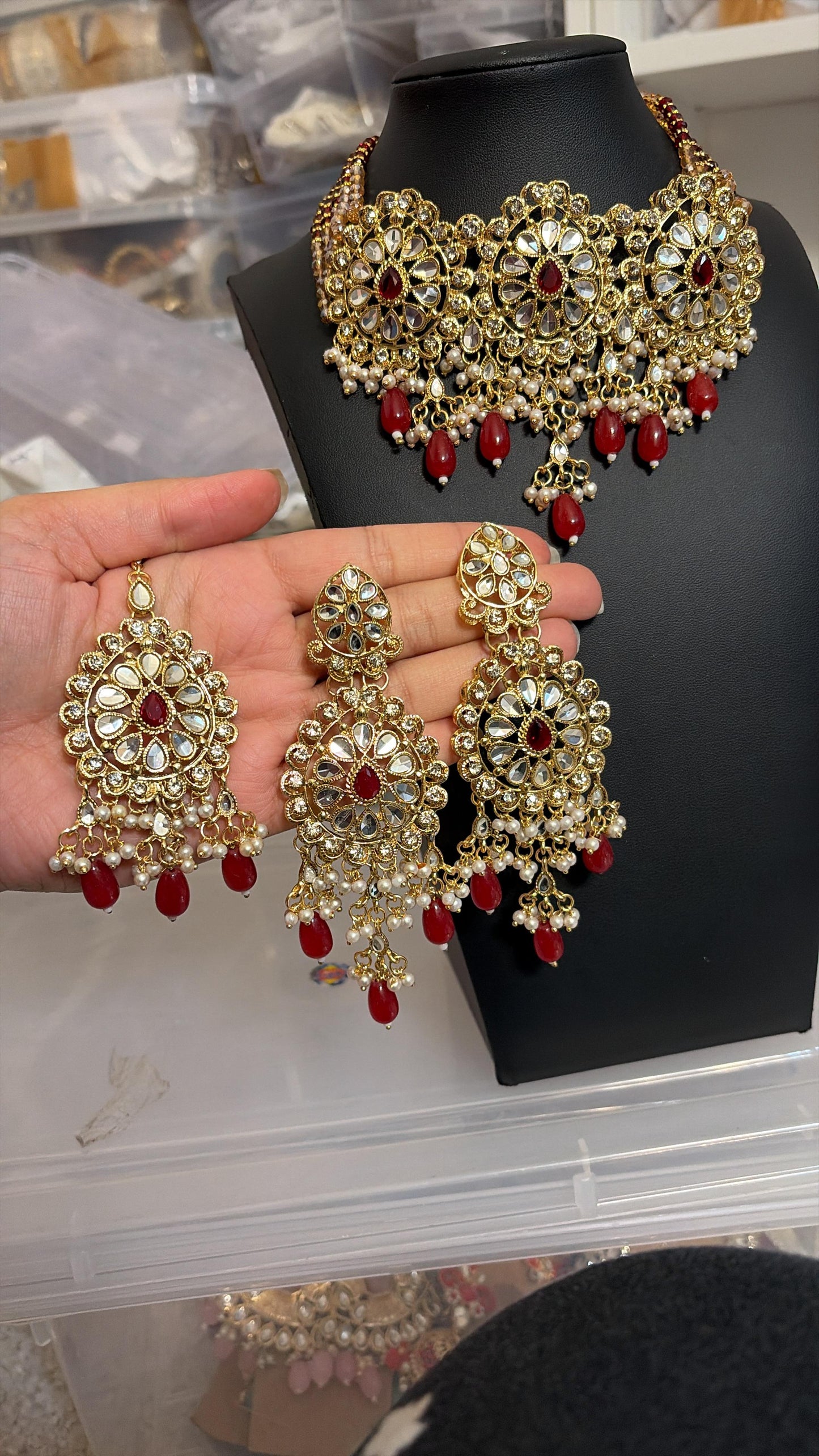 Chokar with earrings and tikka