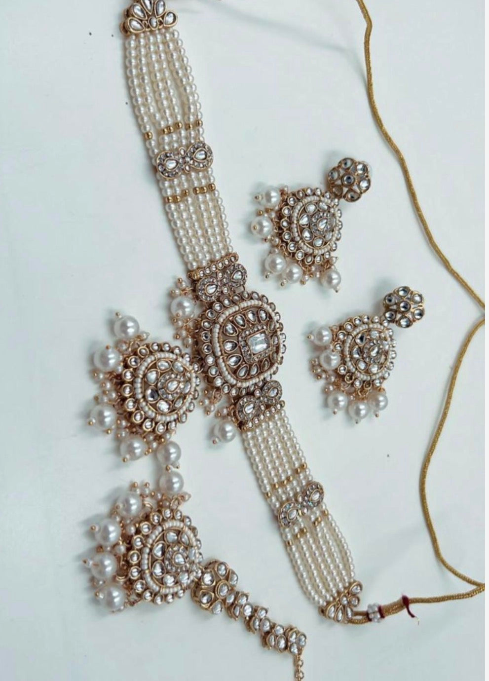 Kundan chokar set