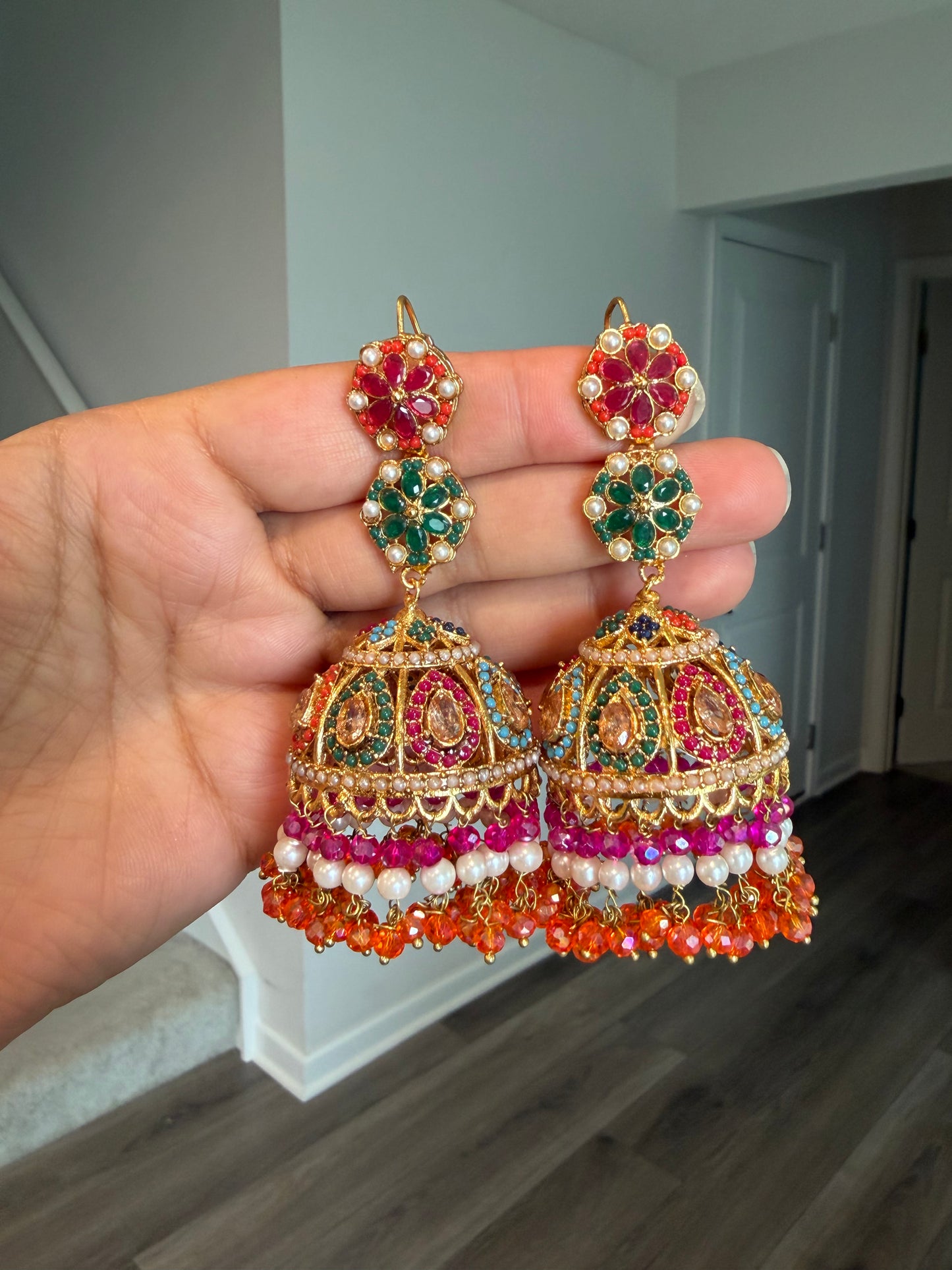 Nauratan jhumka