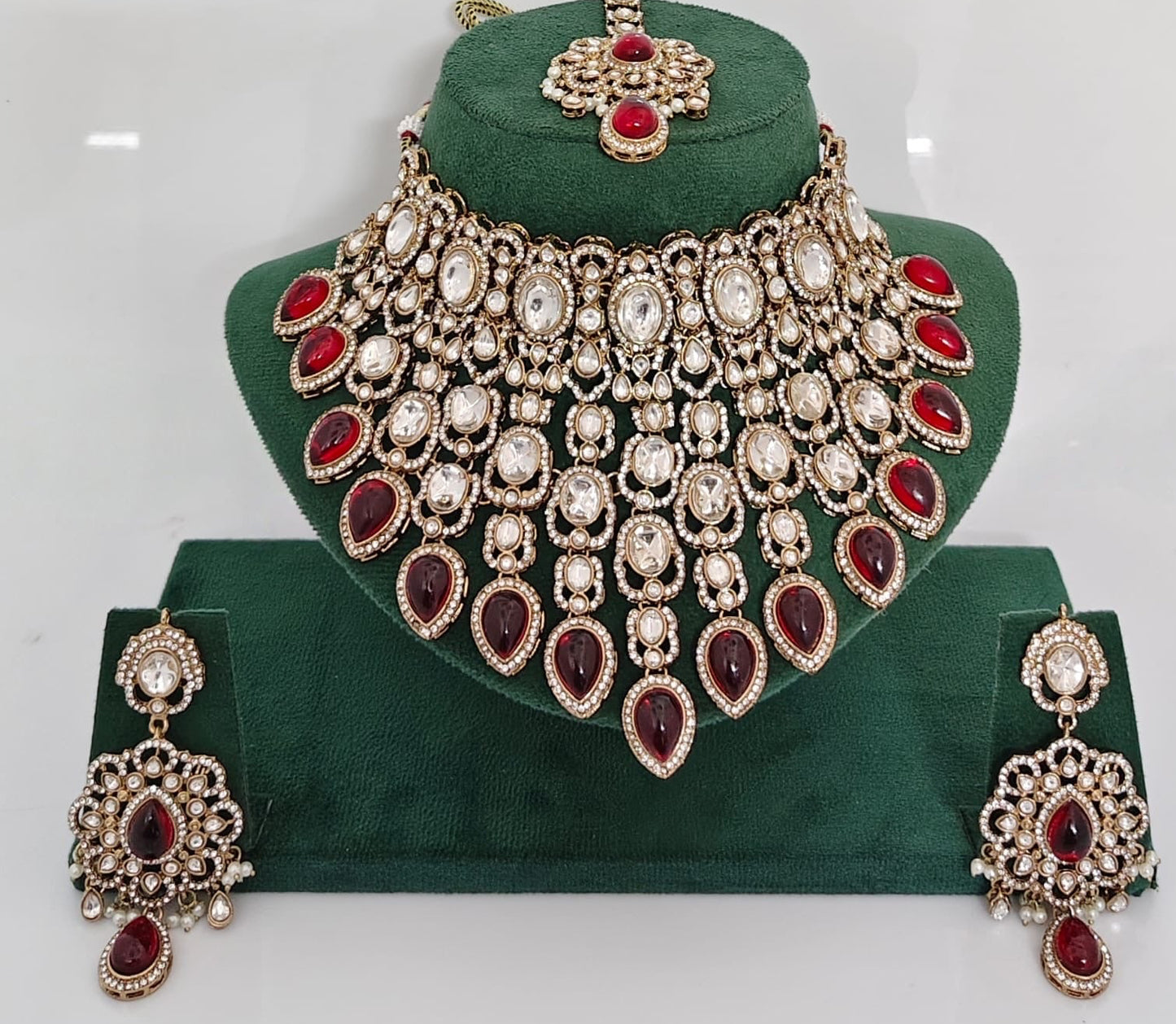 Premium quality Necklace with earrings and tikka