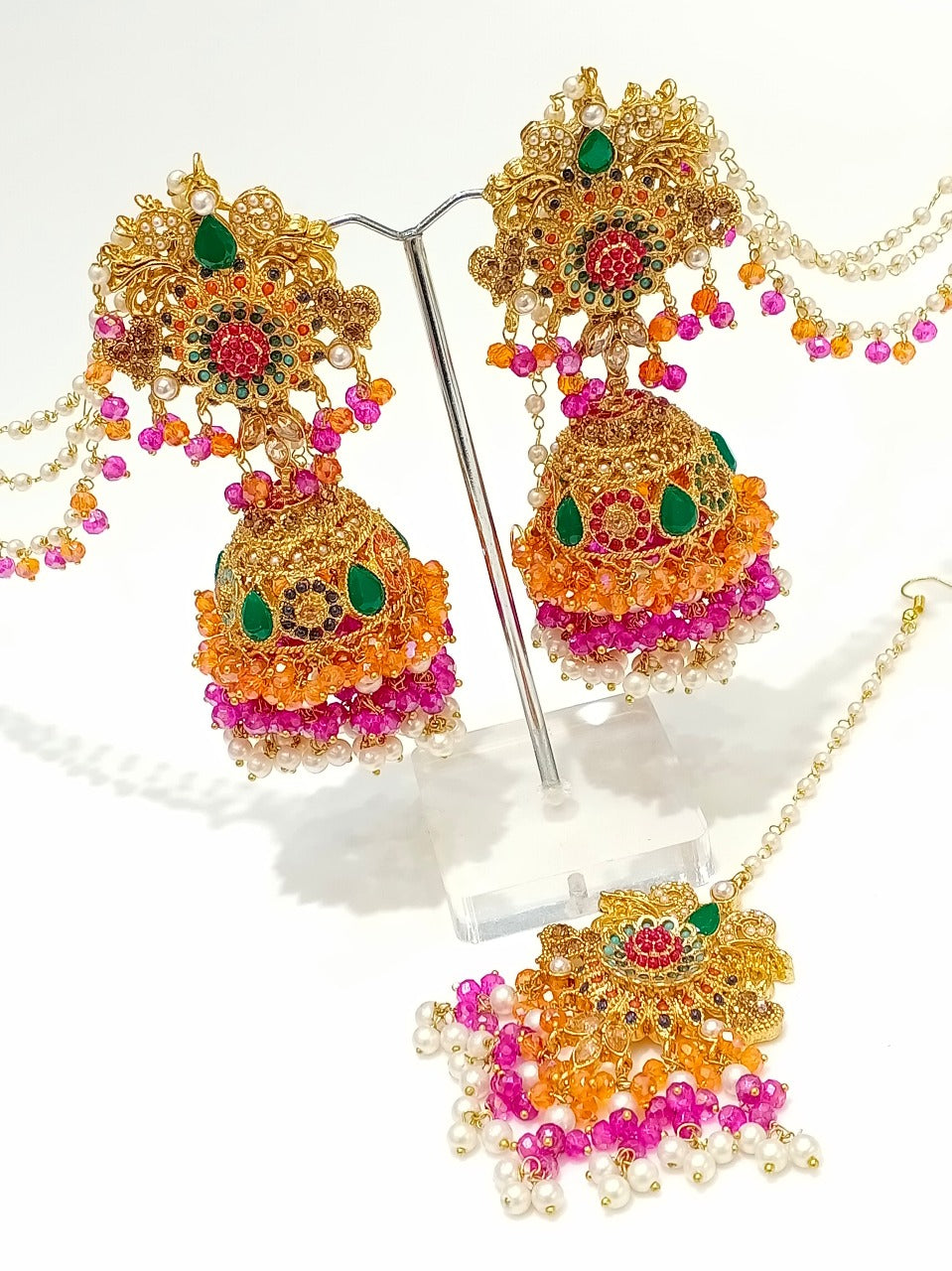 Nauratan sahara Jhumka with tikka