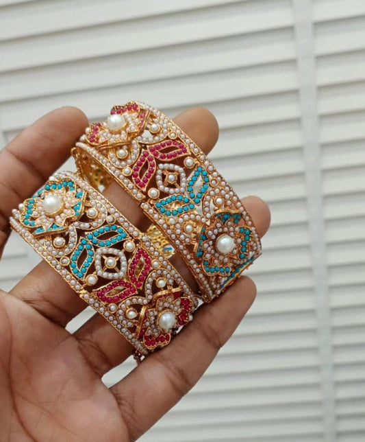 Nauratan openable Kara set