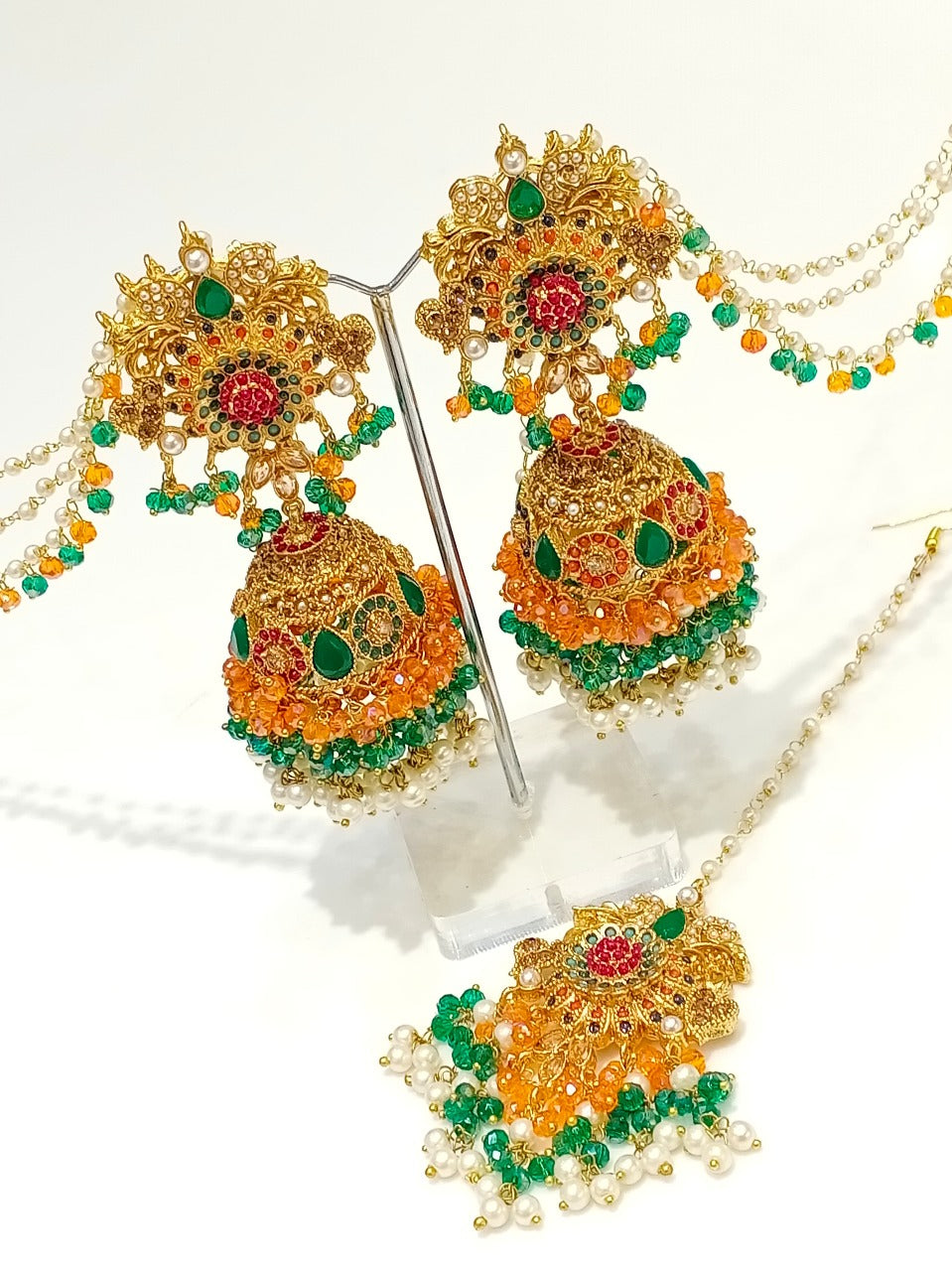 Nauratan sahara Jhumka with tikka