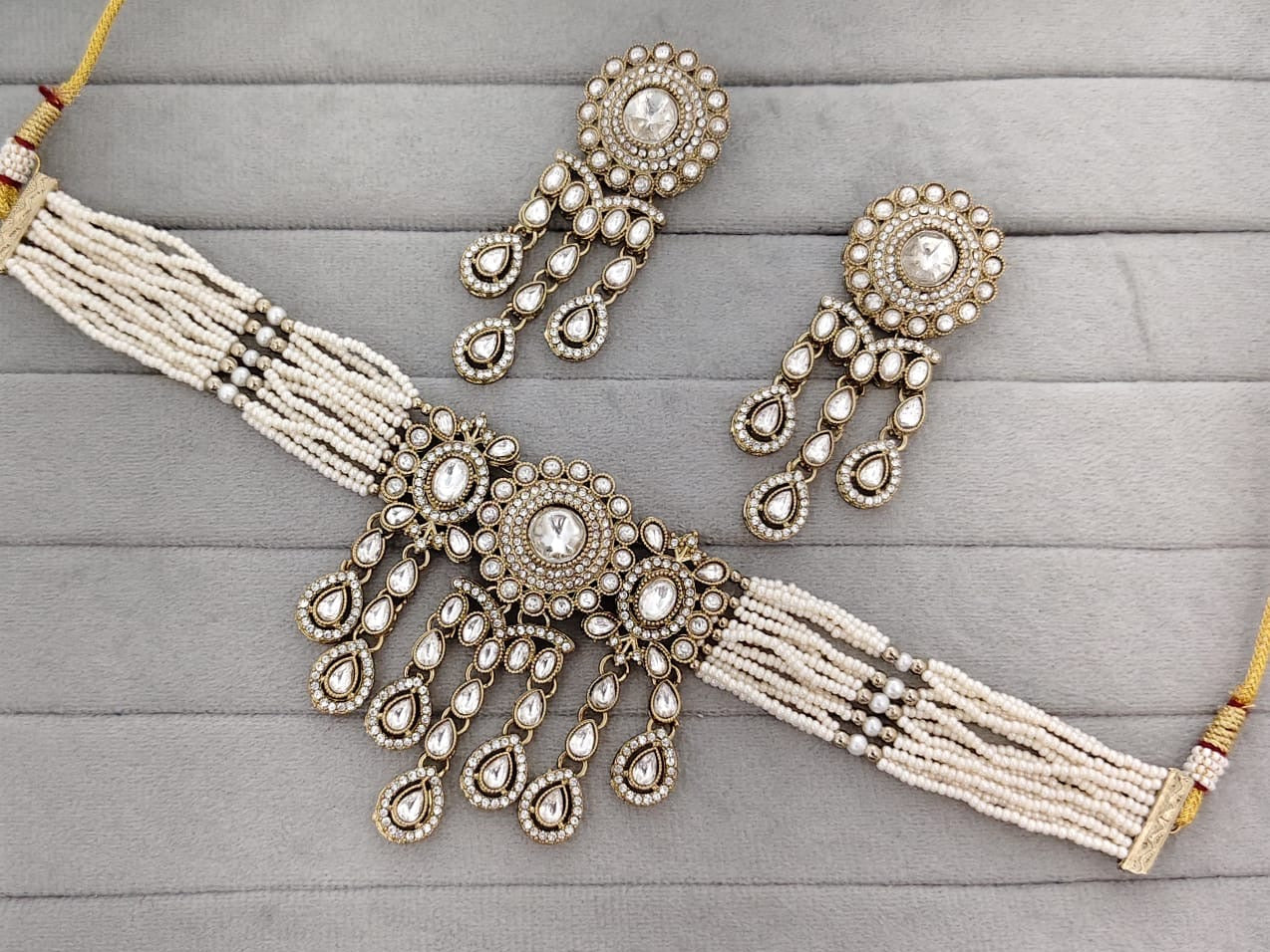 Premium quality chokar set
