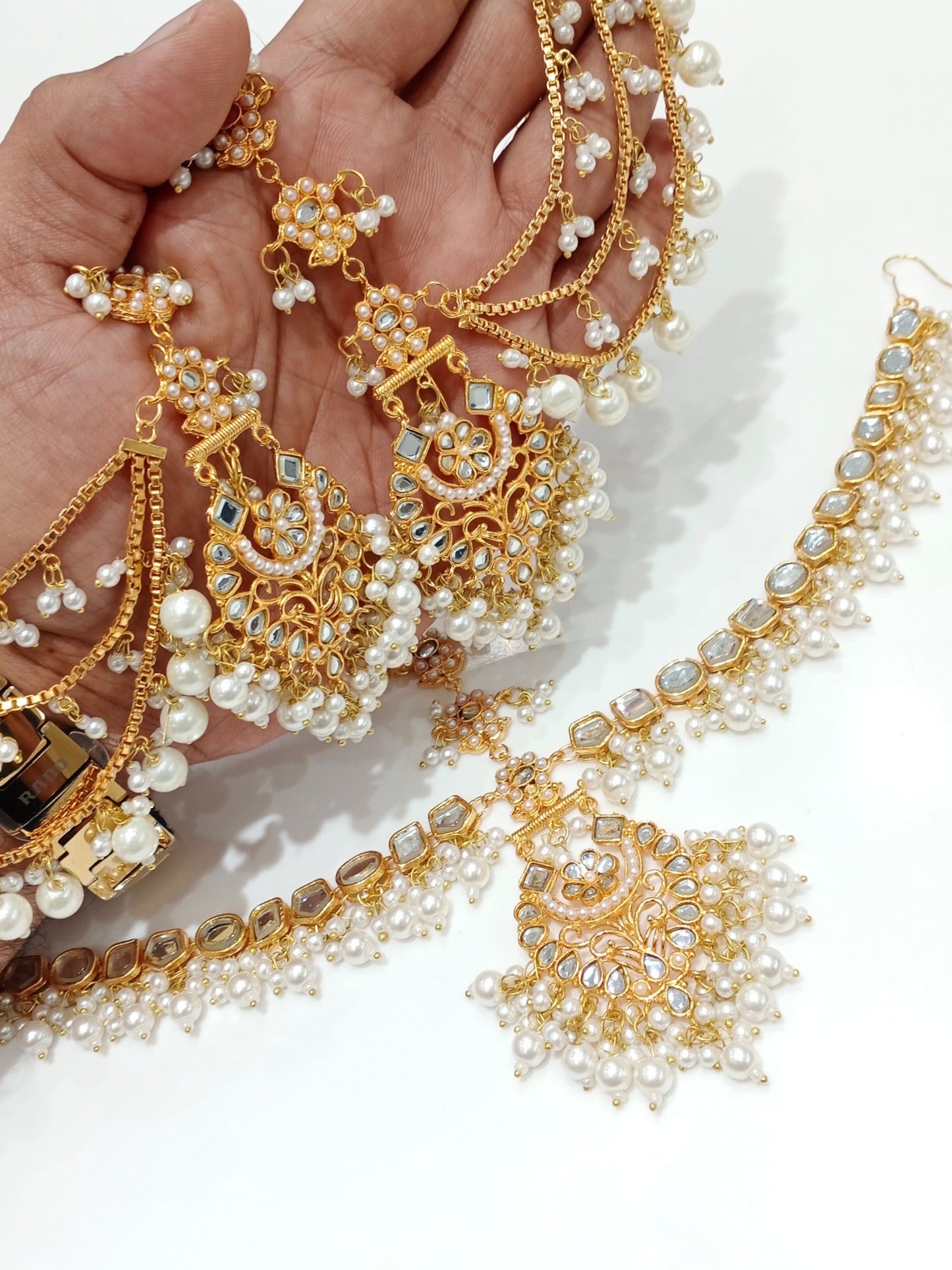 Sahara Earrings with Matha Patti