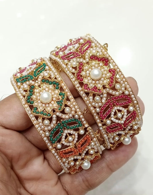 Nauratan openable Kara set