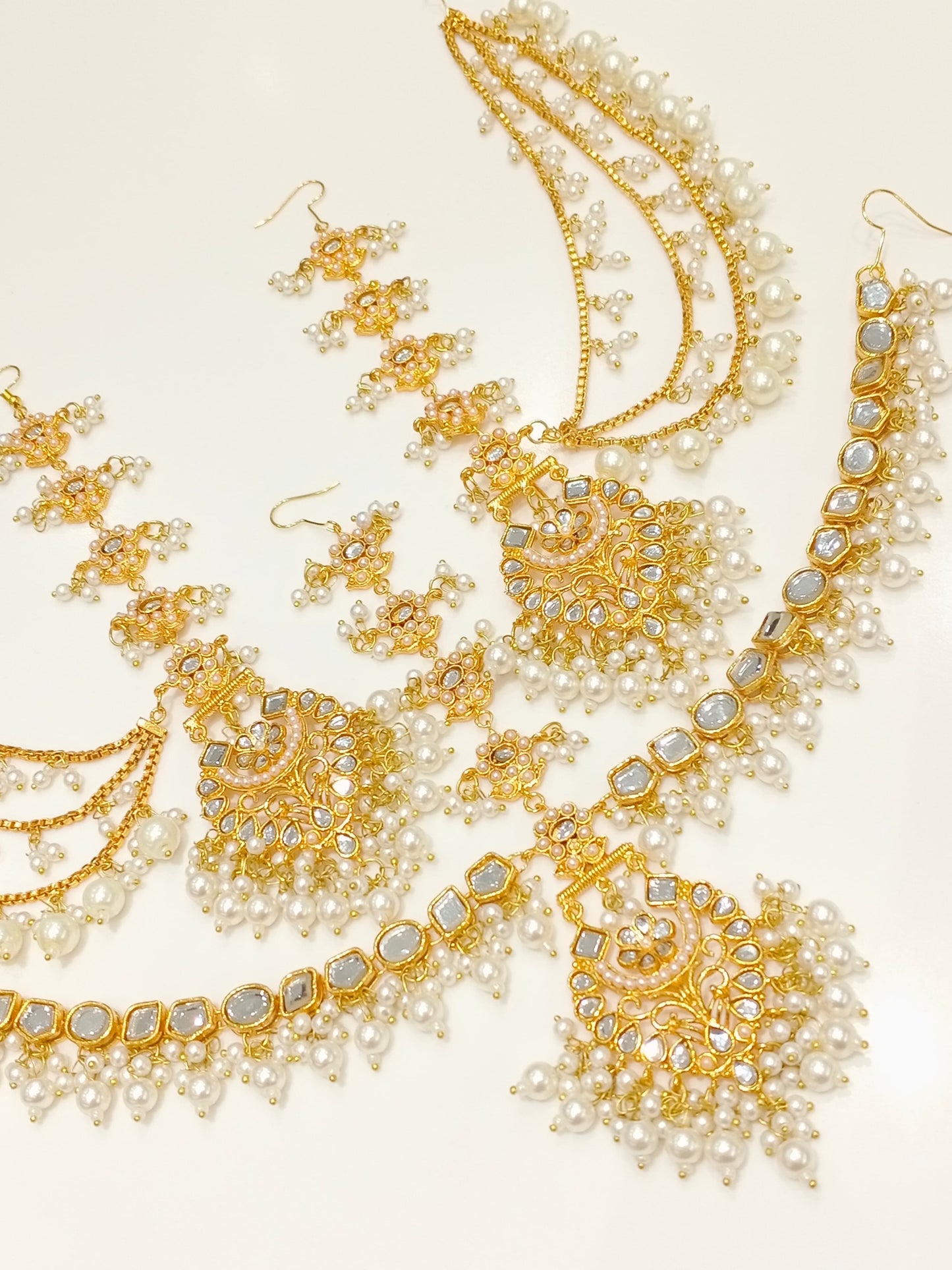 Sahara Earrings with Matha Patti