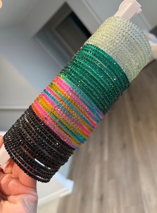 4 colors of glass bangles