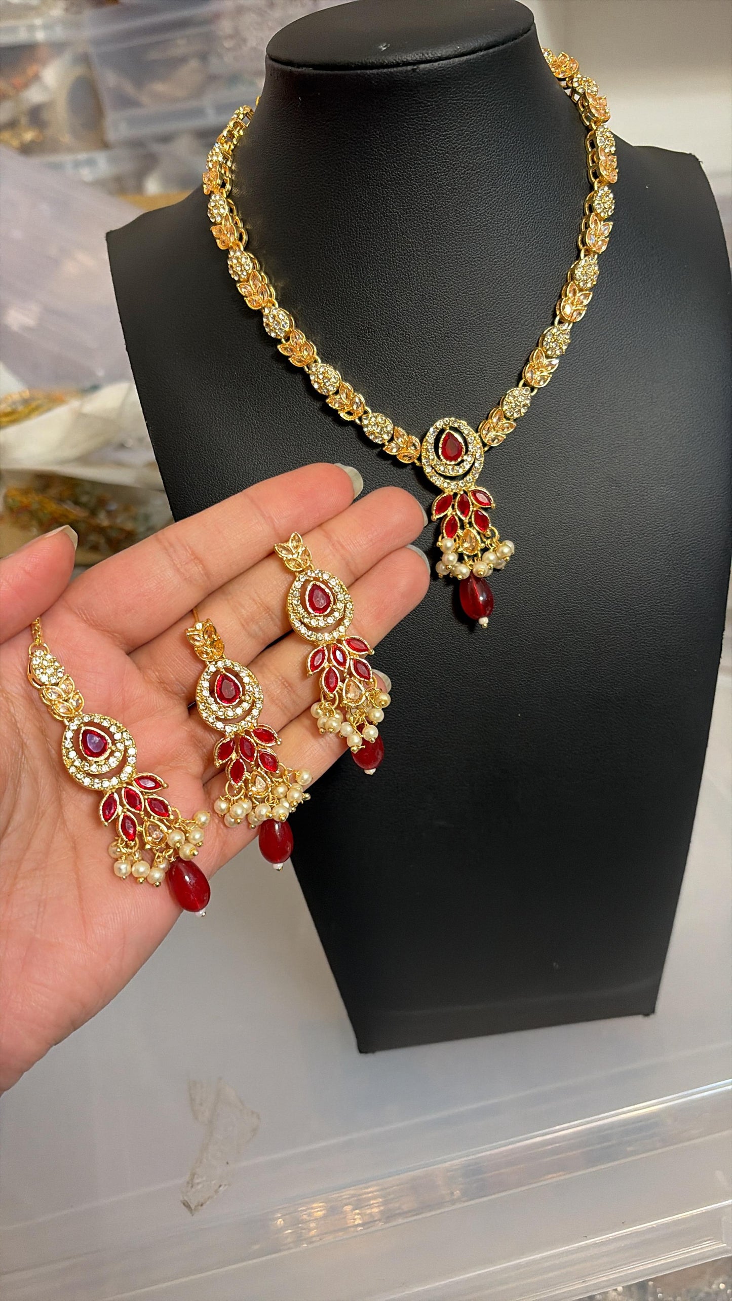 Necklace with earrings and tikka