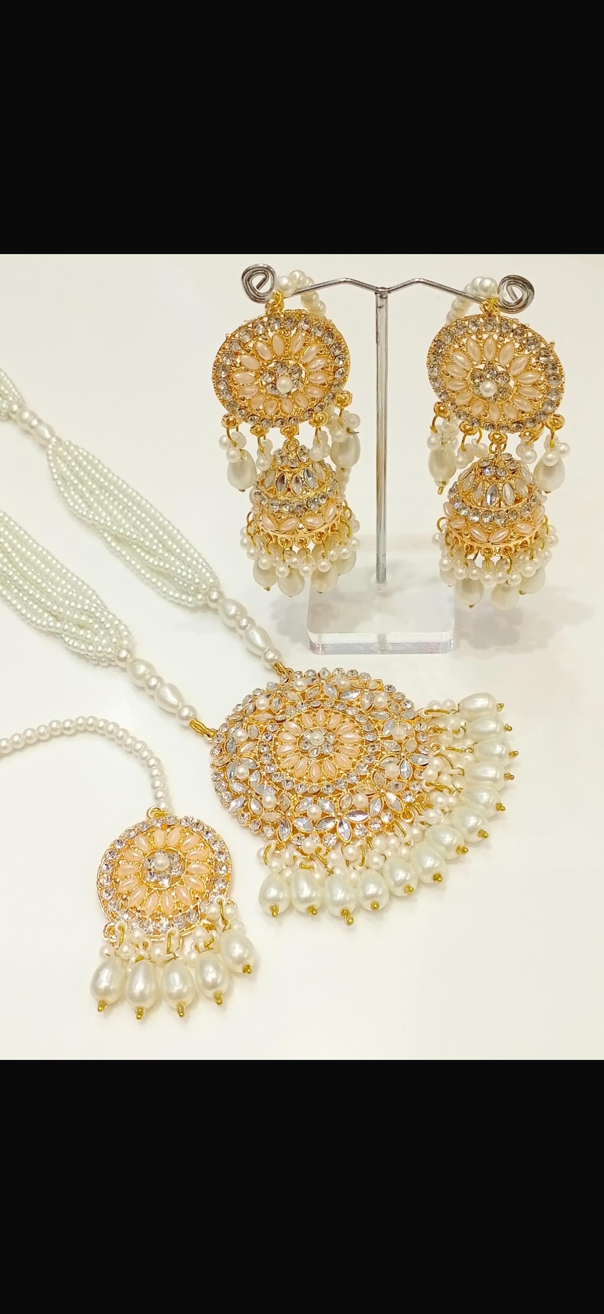 Long Haar with jhumki and tikka