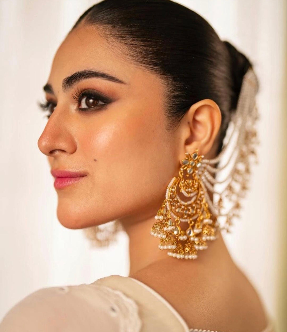 Premium Sahara Chand Bhalli with Tikka