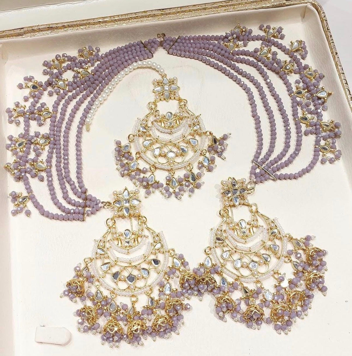 Premium Sahara Chand Bhalli with Tikka