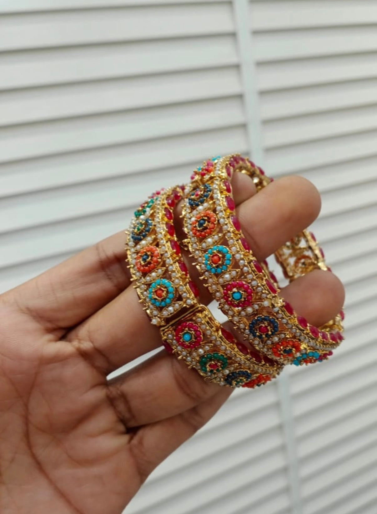 Nauratan openable bangles