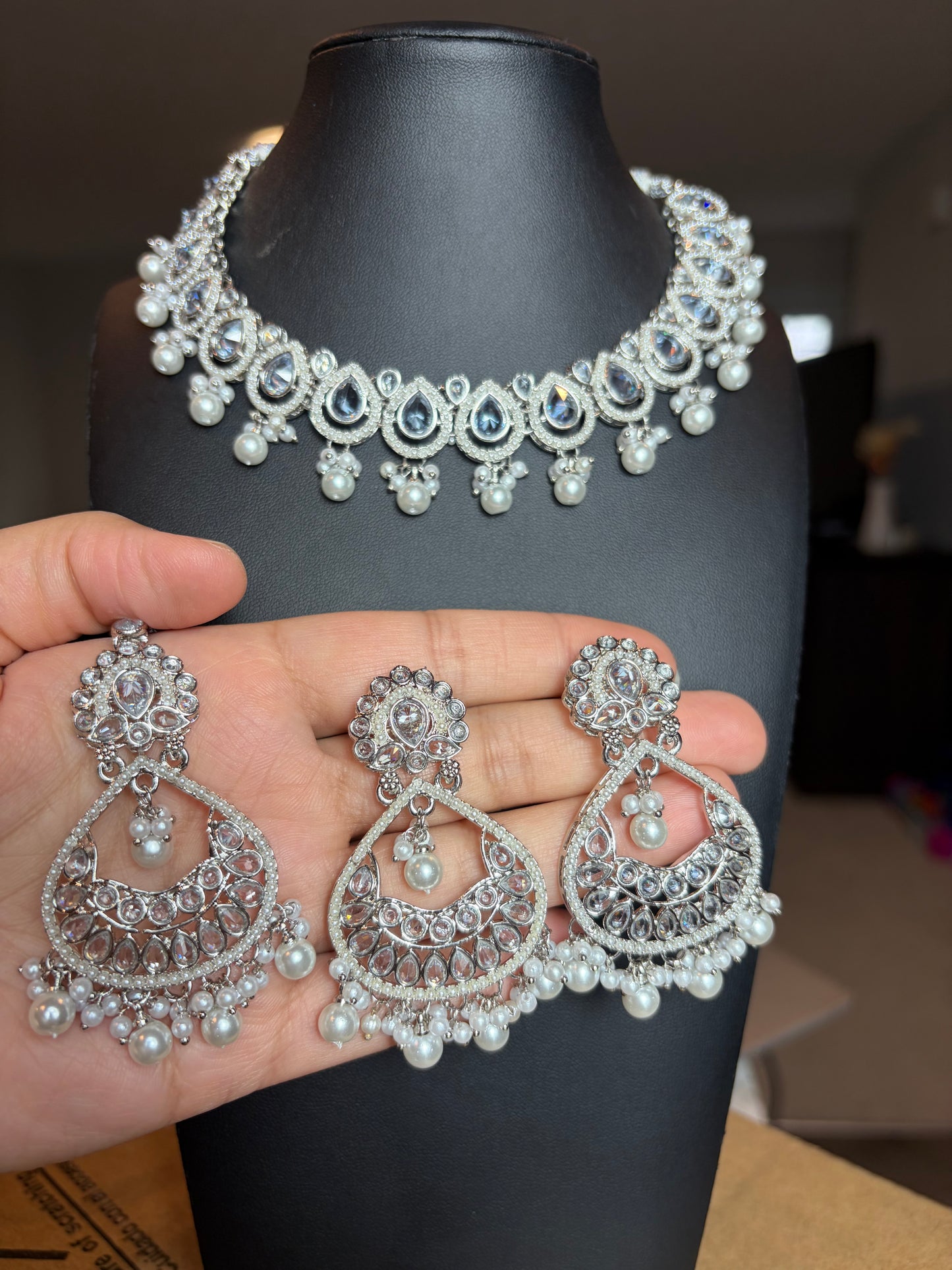 Premium quality necklace set