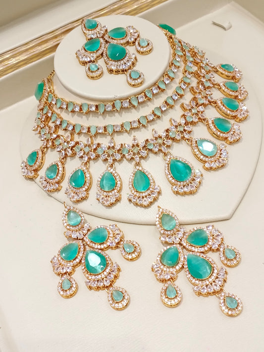 Zarcon layered necklace set