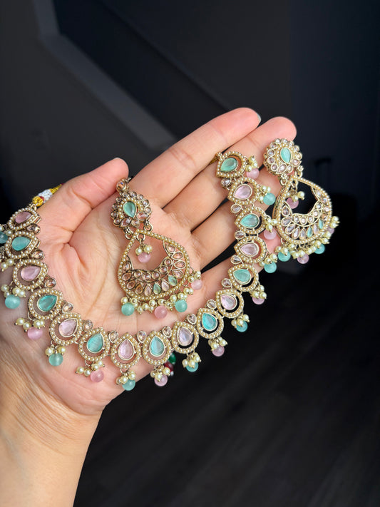 Premium quality necklace set