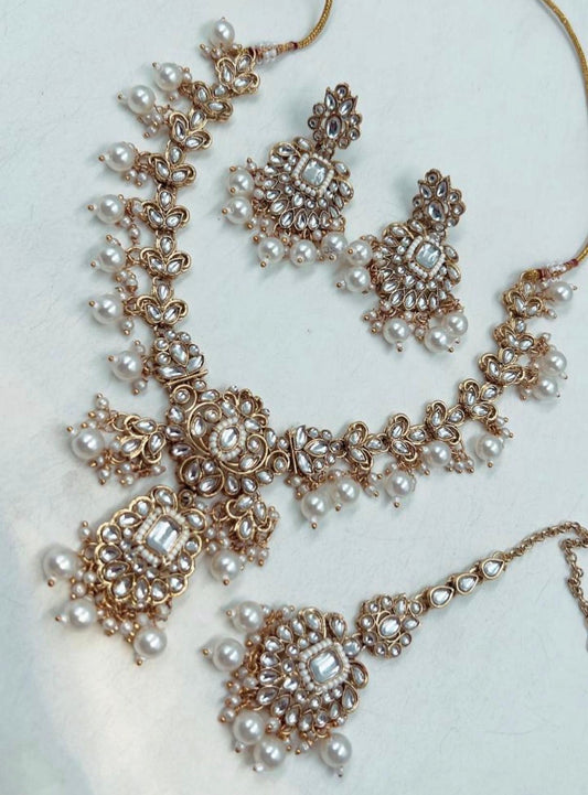 Kundan necklace set
