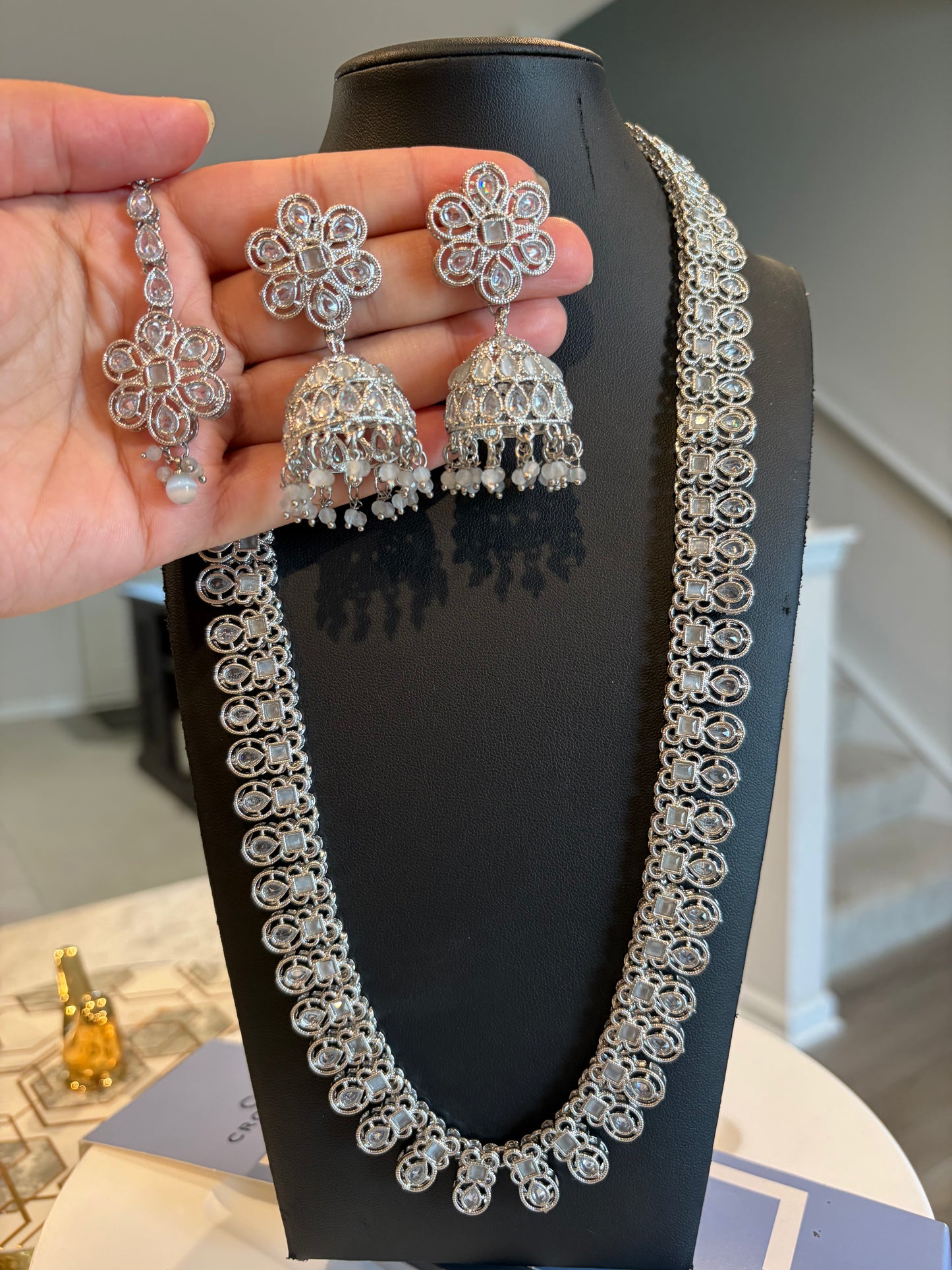 Premium quality long Haar with jhumki tikka