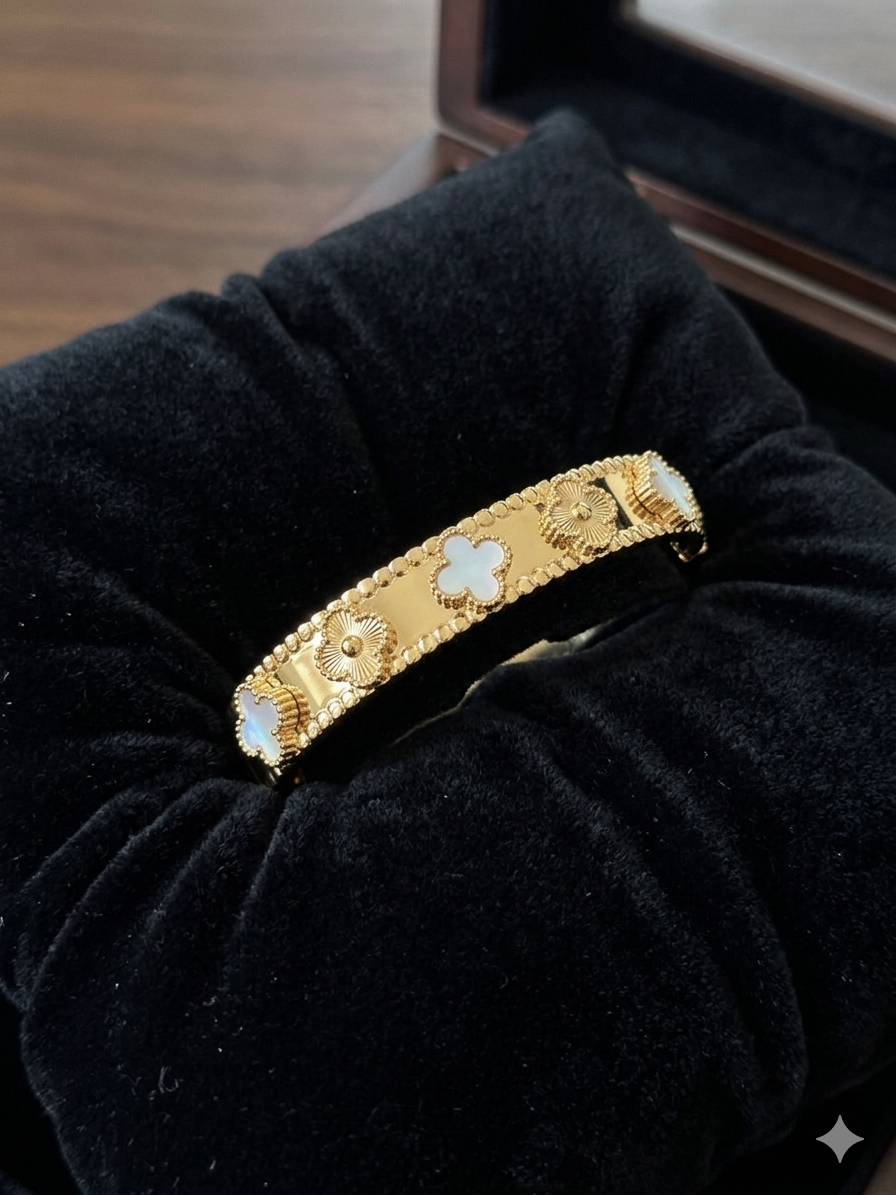 Premium quality anti Tarnish bracelet
