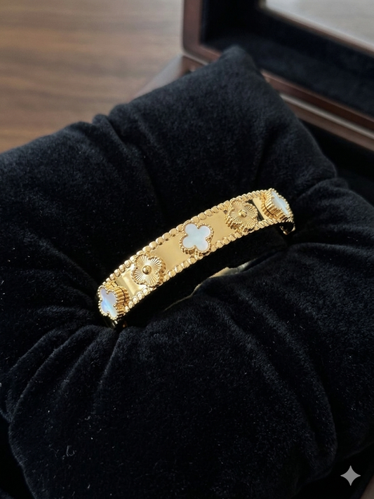 Premium quality anti Tarnish bracelet